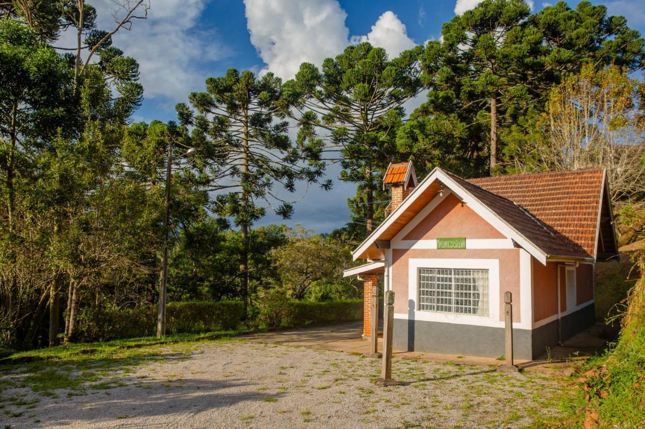 ホテル Colonia Saa Campos do Jordão エクステリア 写真
