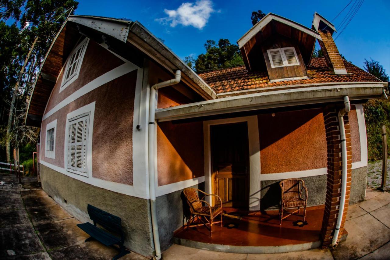 ホテル Colonia Saa Campos do Jordão エクステリア 写真